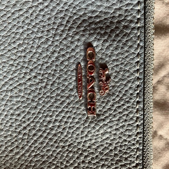 COACH Double Corner Zip Indigo Blue Pebbled Leather Wristlet/Wallet - Picture 2 of 6